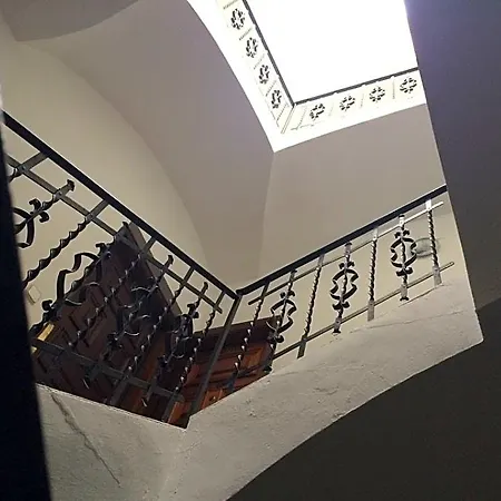 Sm Apartment *